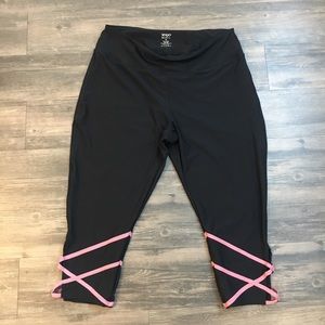 VOGO Athletic Workout Crop Leggings Plus